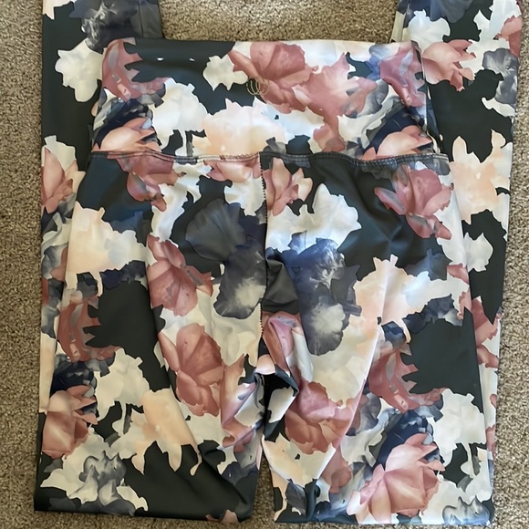 Bundle 3 pair workout Leggings - Picture 9 of 13